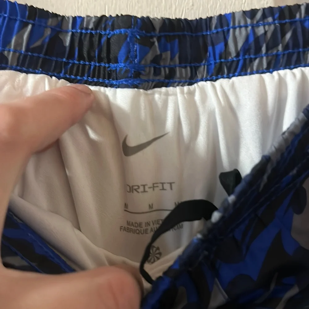 Nike DRI-FIT Tempo Running Shorts: BLACK/BLUE/GRAY PRINT: NWT: SIZE M